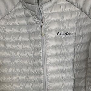 Eddie Bauer Women's Light Gray Puffer Jacket